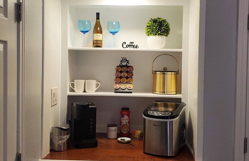 Trinity Apartment | Resort Style Getaway--minutes from town