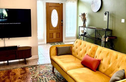 San Marcos House | Rest In Peace on Perkins