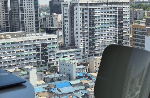 Pil-dong Apartment | [Rest,] Myeongdong& Chungmuro/high rise city view/bidet/water purifier