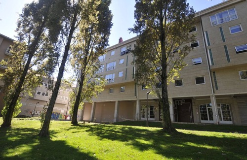 El Ensanche Zona Nuova Condo | Rest of Sar. Spacious, sunny and quiet apartment.
