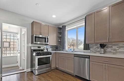 Morton Grove House | Rest & Relaxation w/ Game Room