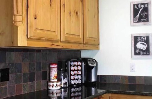 Daisy House | ★Rest & Replenish★ | 10min to Lake | Stunning Mountain Views