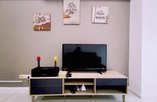 Kampung Sembulan Baru Apartment | reSTARY - K-Box, Sutera Avenue Infinity Pool - Imago Opposite - KK City- 2BR,6Pax 来沙旅 K房主题公寓 - 无边际日落海景泳池 - Imago商场对面 - KK市中心 - 2房6人