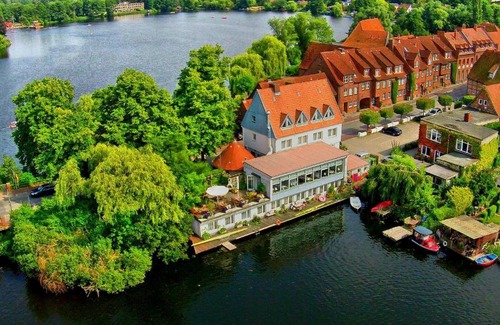 Moelln Hotel | Restaurant und Hotel Zum Weissen Ross