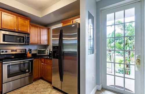 Ruskin House | Restaurants, Pools, Private beach, Hot Tub, Piers, Game Room, Playground & More!