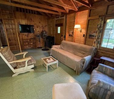 Standish House | RESTAWHILE LIMIT 6 cabin