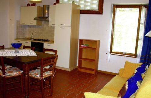 Vinci House | Restful Farmhouse with Pool near Forest in Vinci