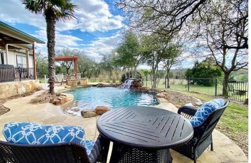 Austin House | Retreat House, pool, spa, stunning sunsets in the Hill Country