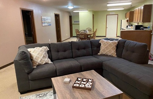 Yankton House | Retreat near the Lake and State Parks of Yankton