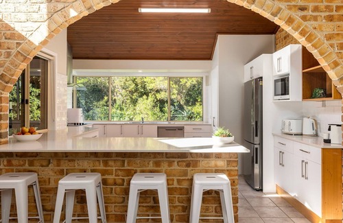 Fingal Bay House | Retreat on Pebble - walk to the beach, a large pet friendly family home