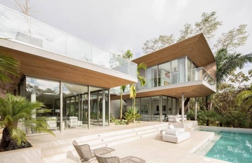 Playa Guiones House | Retreat Space & Family Compound