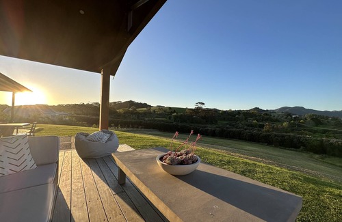 Matakana House | Retreat style home with hot tub, sauna, gym & country views. Great location!