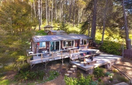 Timber Cove Cabin | Retreat to Rustic Luxe 'Fort Camp'