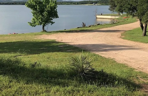 Tow House | Retro camper trailer on shores of Lake Buchanan