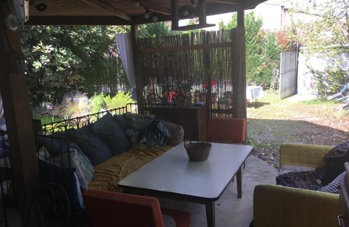 Saint-Pierre-Montlimart House | Retro
