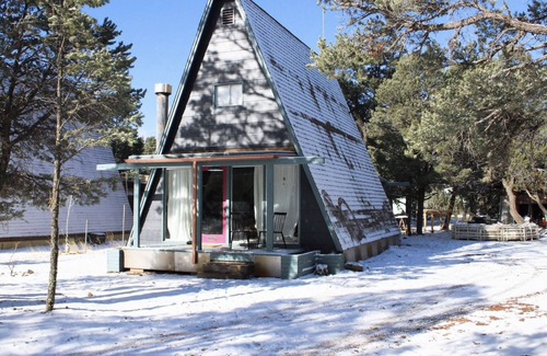 Overgaard Cabin | Retro-Modern A-Frame Mountain Getaway Sleeps 6