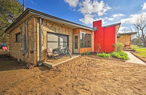 Blanco House | Retro Updated Blanco Abode - Steps to Main Street!