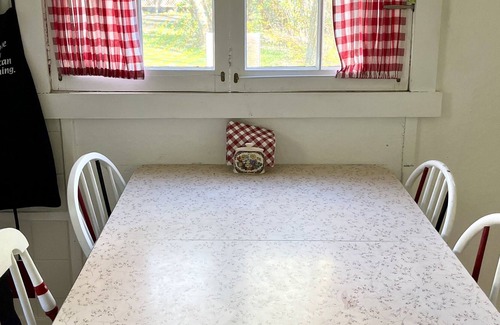Victoria Beach Cabin | Retro VB Cottage