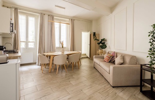 2nd Arrondissement House | Reva Suites