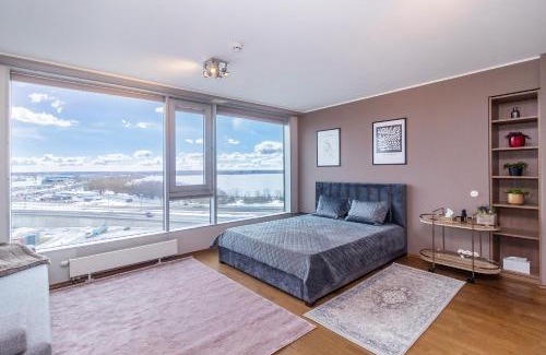 Lasnamae Apartment | Revalia Fahle Airport Bus-Station Apartments with Best views