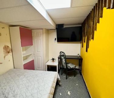 Malton House | Rex-7 Room Near Airport
