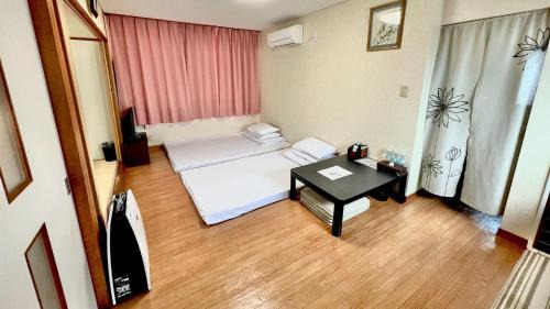 Tokushima Apartment | Reynaville 4F/Vacation STAY 3339
