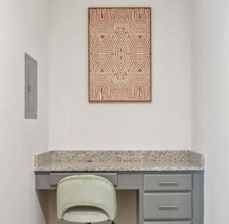 Reynoldstown Apartment | Reynoldstown Lux 2BR, Rooftop Deck, Near Beltline & Downtown, Free Parking