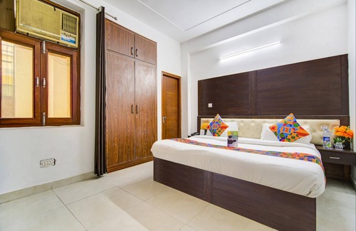 Sector 70 Hotel | RG Corporate Suites