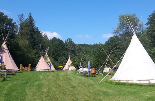 Poppenhausen RV Rental | Rhön-Indianer-Hotel