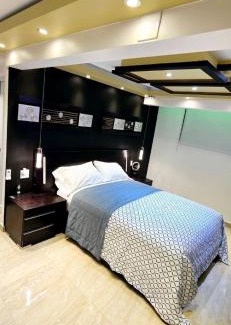 Cangrejo Arriba Apartment | RH #4 los ángeles, elegant suite 2nd floor