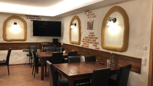 Lorch House | Rheinliebe Bistro und Pension