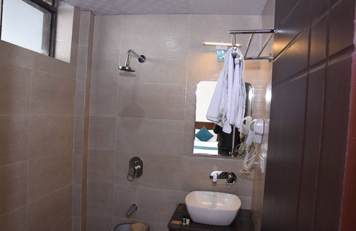 Kempty Range Hotel | Rhodo Inn