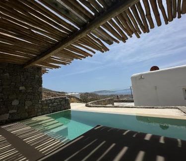 Houlakia House | Ria Mar Villas & Suites by Live&Travel