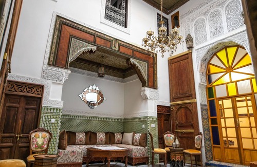 R'habet Zbib House | Riad Ancestral au Cœur de la Médina de Fès Avec Superbe Terrasse Panoramique