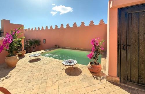 Kbour Chou Villa | RIAD PRIVATIF avec Piscine Chauffée au Cœur de la Médina et Petits-Déjeuners Inclus