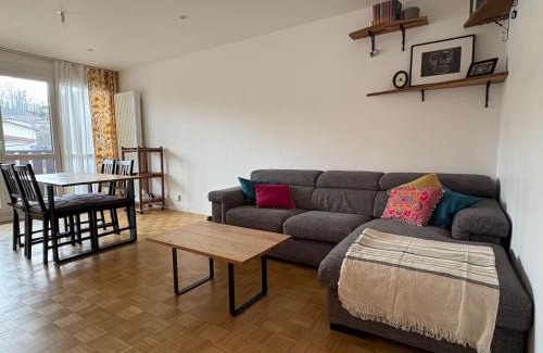 Cran-Gevrier Apartment | Riante Colline House