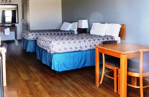 Marfa Hotel | Riata Inn