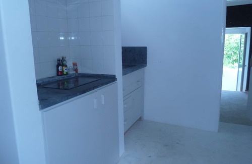Monserrate House | Ribeira dos Marinheiros Azul, between the mountains and the sea