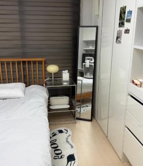Yeoksam Apartment | Ricco house - 5-min to Gangnam, stylish stay