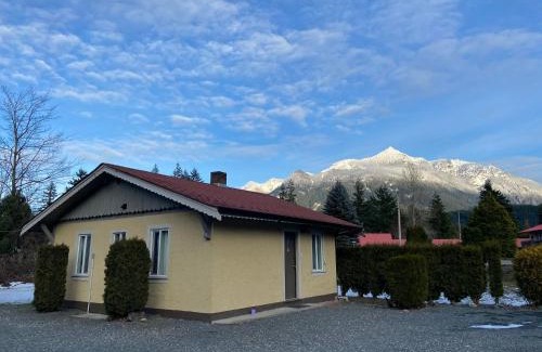 Hope Hotel | Richca Chalets Resort