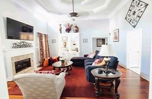 Montgomery House | Richland Promise: 3 bdrm/3 bthrm