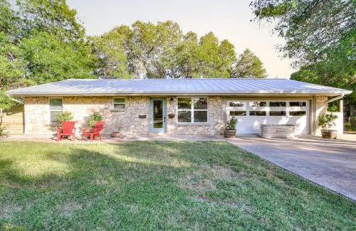 Boerne House | Richters Garage - A Birdy Vacation Rental