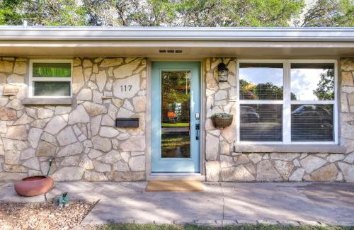 Boerne House | Richters Garage - A Birdy Vacation Rental