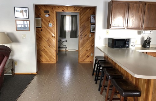 Au Train House | Ride your sled from the front door! Ice fishing! Spacious & Clean with Parking!