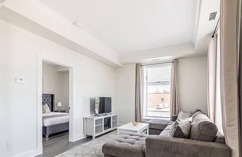 Smiths Falls Apartment | Rideau 2Br Signature Apartment Free Parking
