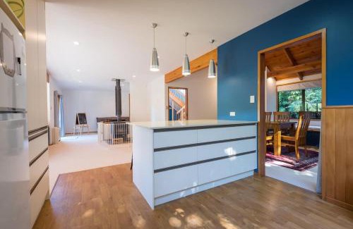 Lake Okareka House | Ridge Retreat