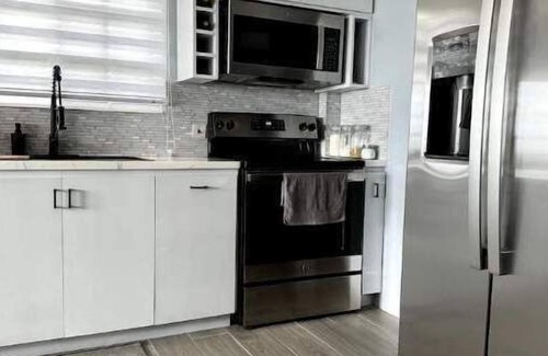 Kingstown Apartment | Ridge View