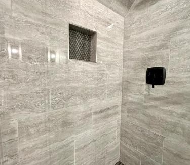 Siloam Springs Hotel | Ridgehouse