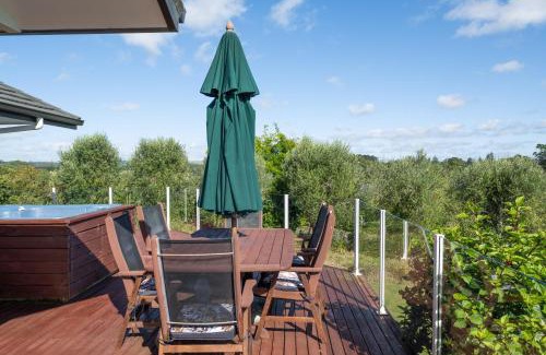 Kerikeri House | RidgeRaj - Kerikeri Holiday Home