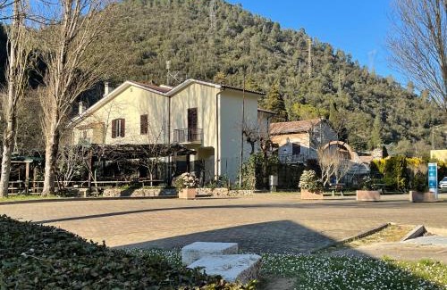 Terni House | Rifugio della Cascata